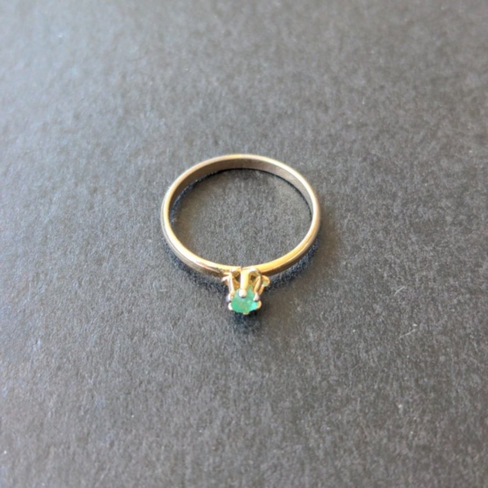 Vintage handmade ring with Colombian emerald stone, size 6 - Picture 9 of 11